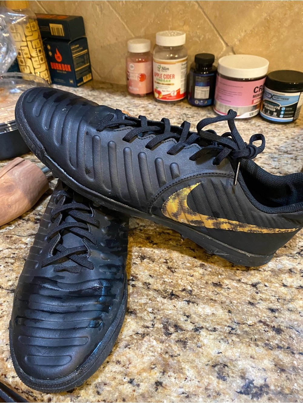 Nike Tiempo Legend 7 Club TF soccer cleats